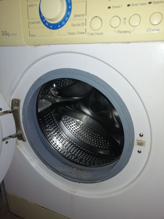 Пральна машина LG 800 об/хв 42см глибина