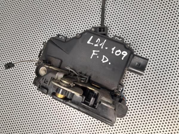 Fechadura / fecho porta frente direito VOLKSWAGEN Golf IV (1J1)