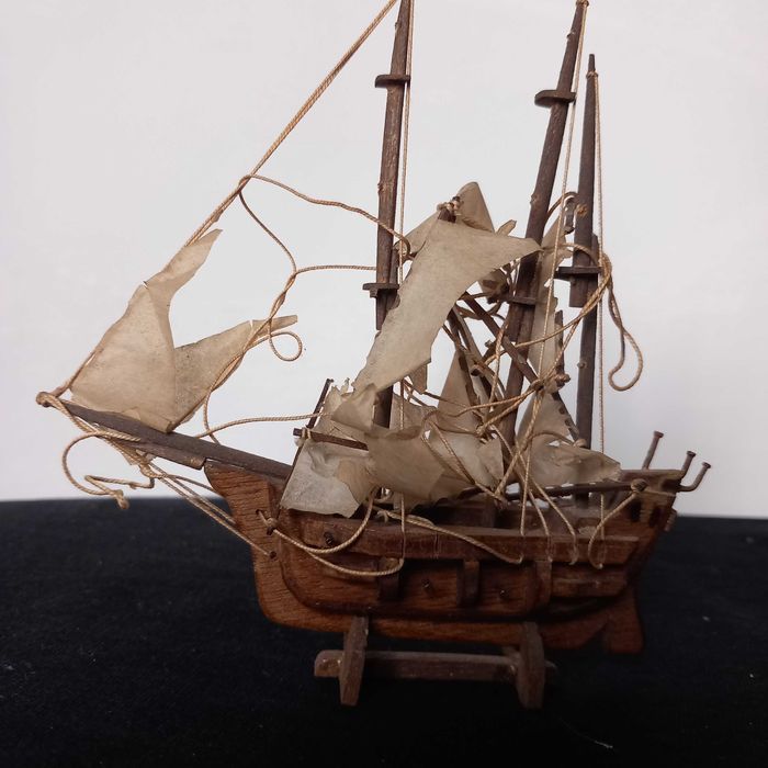 Mimiatura de caravela