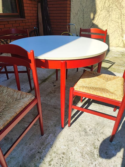 Stół i 4 krzesła wloski komplet lata 70 Boho