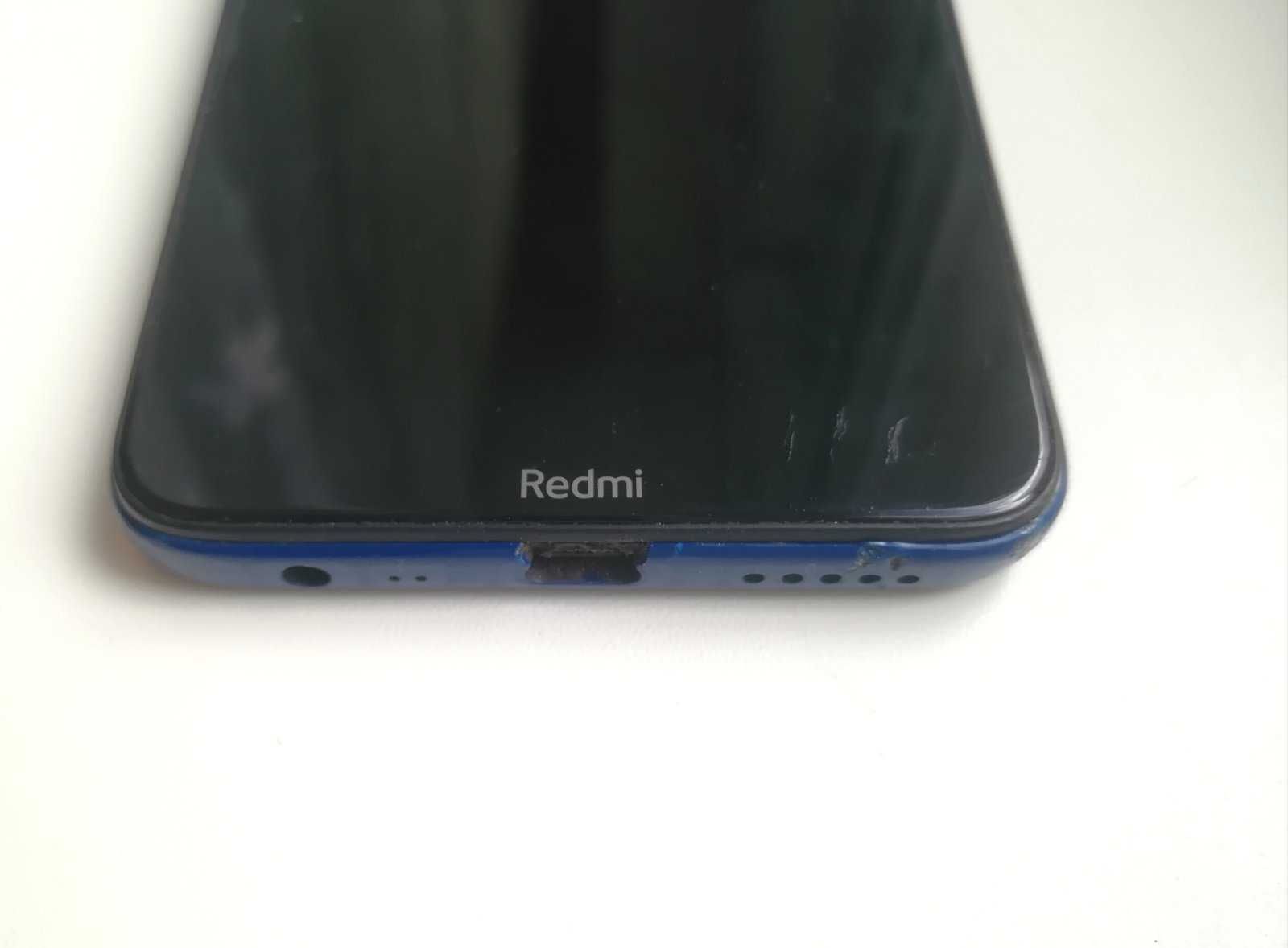 Xiaomi Redmi 8 4/64 гб 2 сим 5000 ма