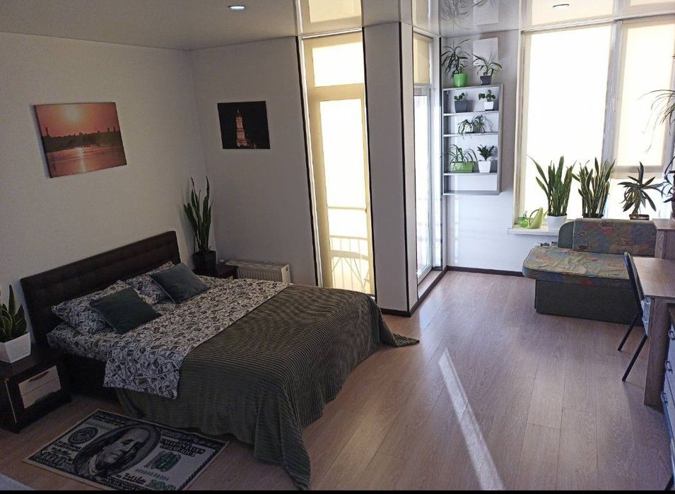 Апартаменти погодинно (почасово) в ЖК Комфорт-Таун.