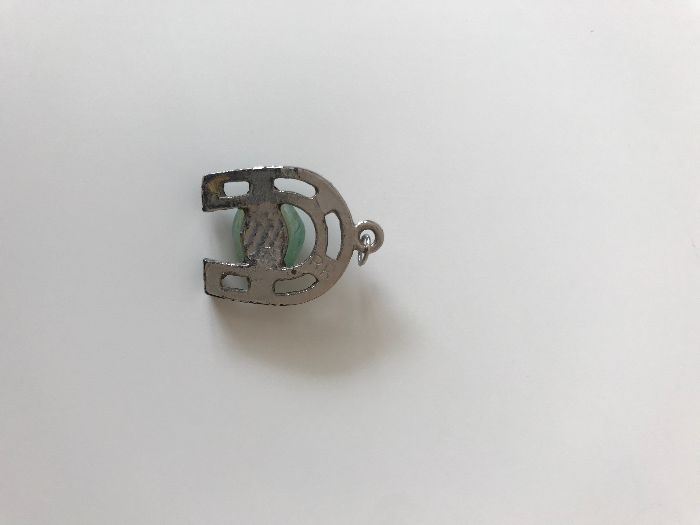 Zawieszka - podkowa z kamieniem