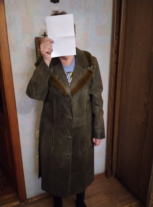 Демисезонное пальто из натурального набука на синтепоне размер 48-50