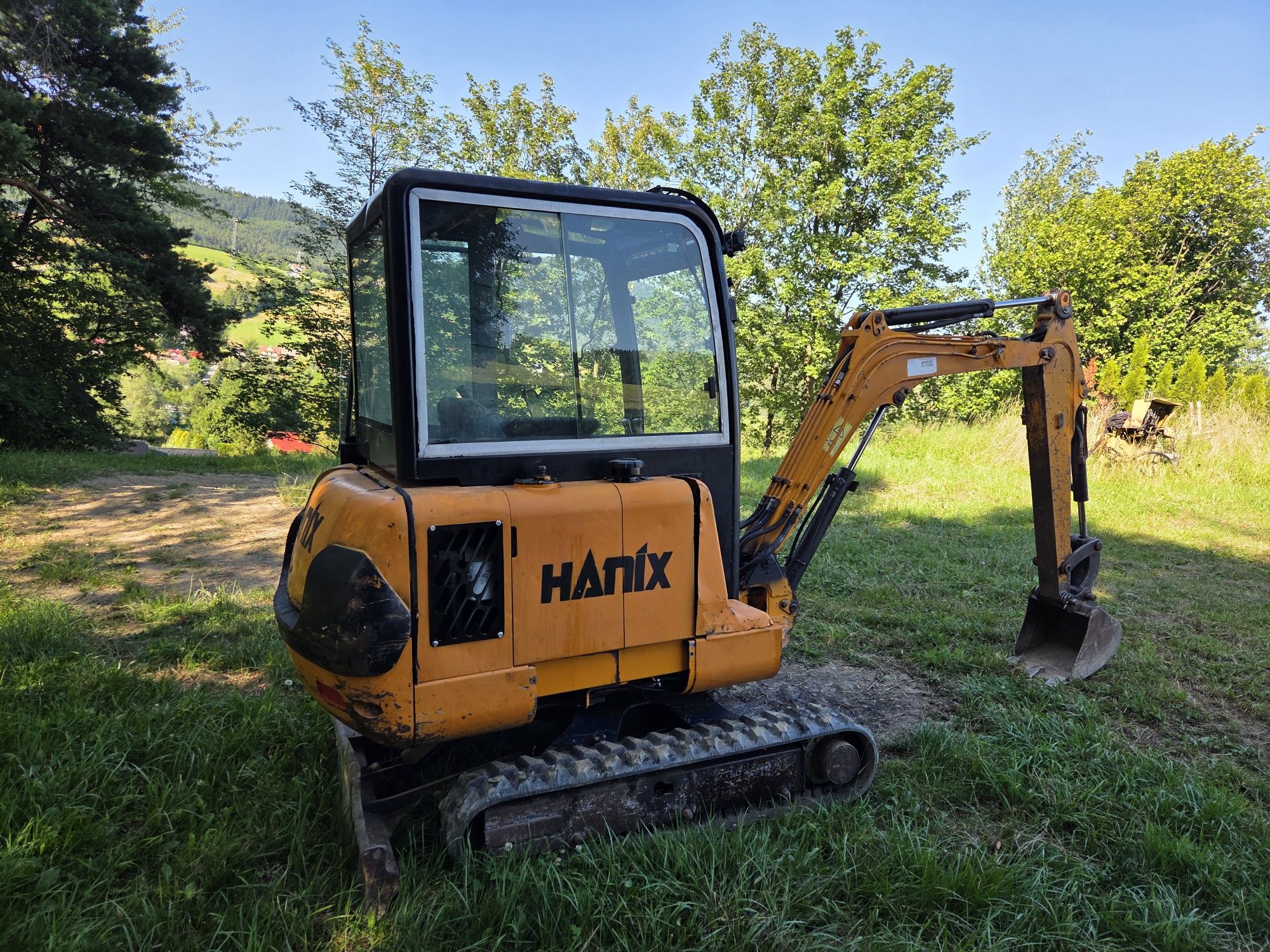 Minikoparka hanix h22b