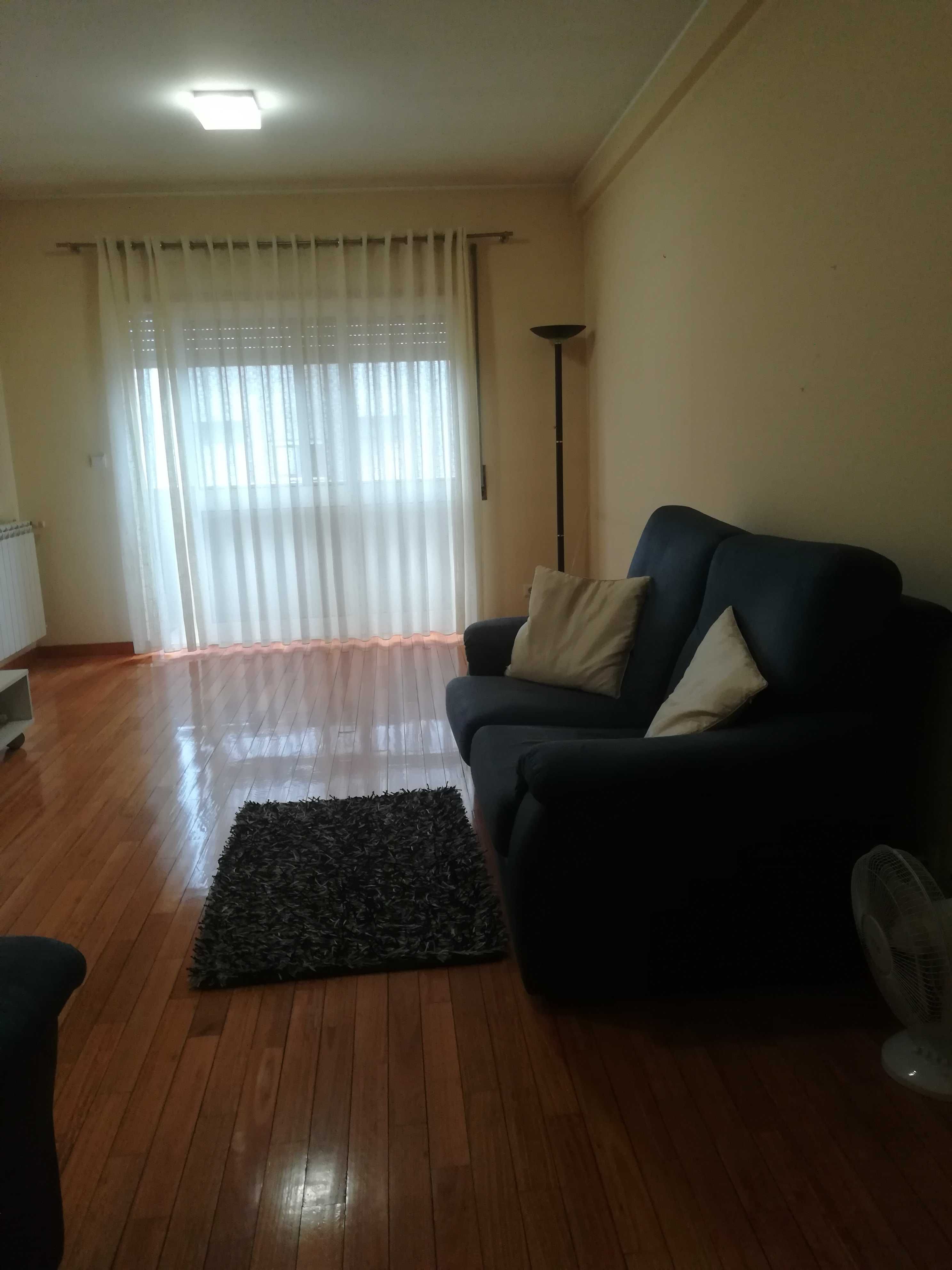 T2 c/ Garagem 850€ - Arrendar Braga – Rua Dr. Domingos Pereira -