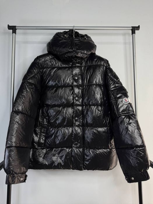 Пуховик монклер мужской