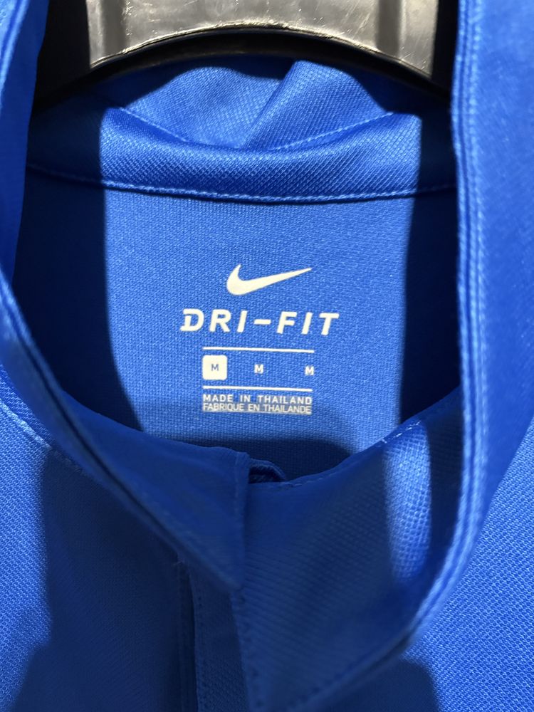 Niebieska sportowa koszulka nike polo meska
