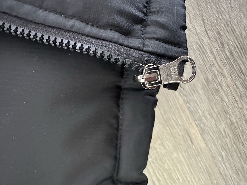 Продам жилетку The North Face