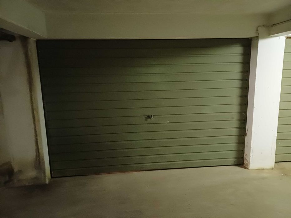 Lugar de garagem no centro de Olhão – fácil acesso e zona segura