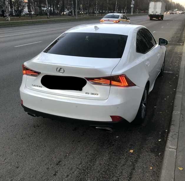 Lexus IS 300 2018 2.0 Бензин