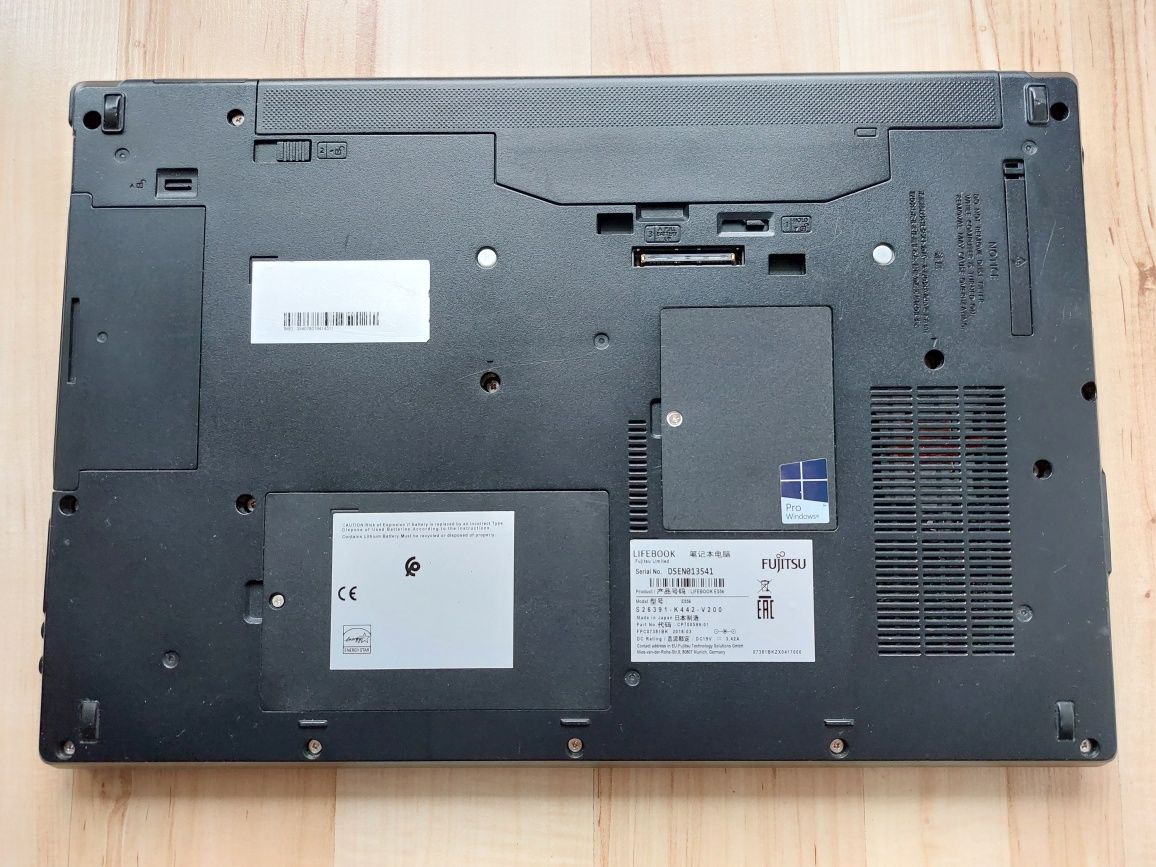 Fujitsu Lifebook E556 i5-6300U/24GB/256 SSD/FHD