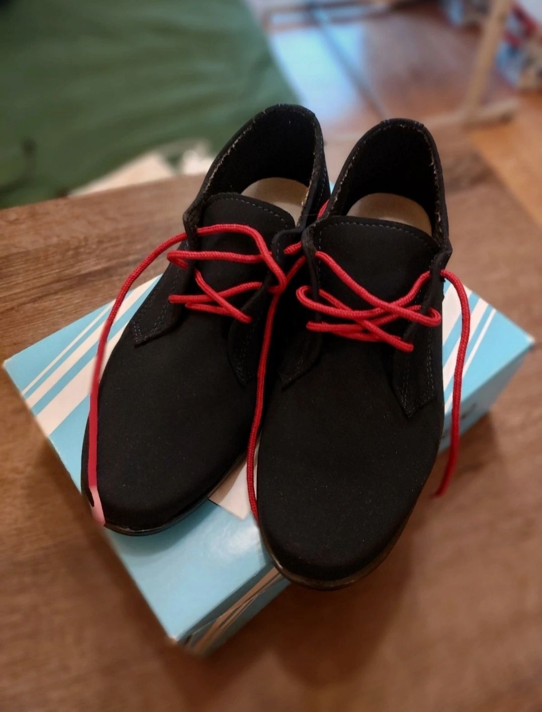 Dziecięce buty do garnituru