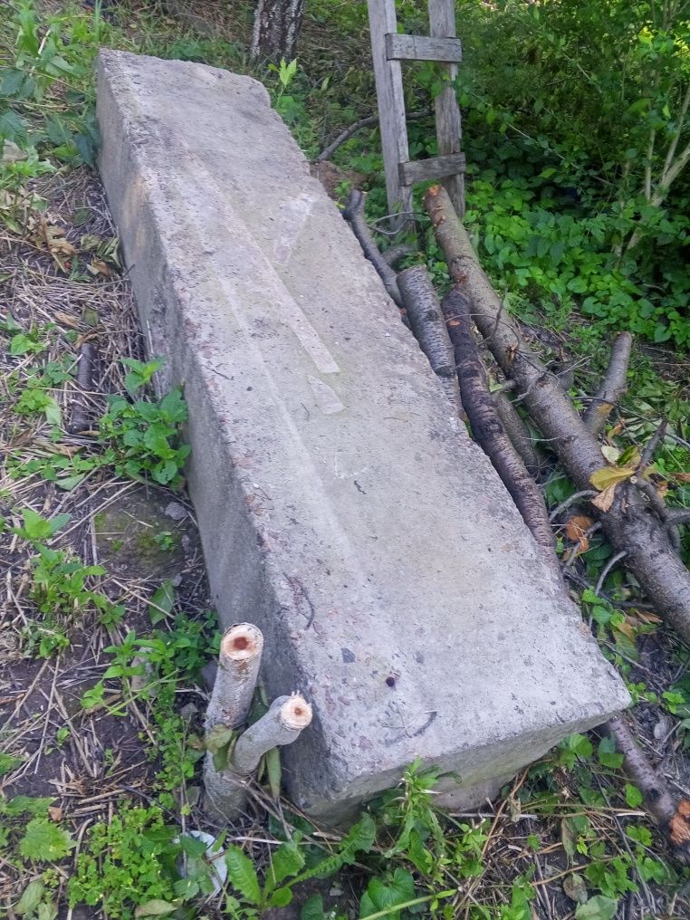 Продам цементові блоки.