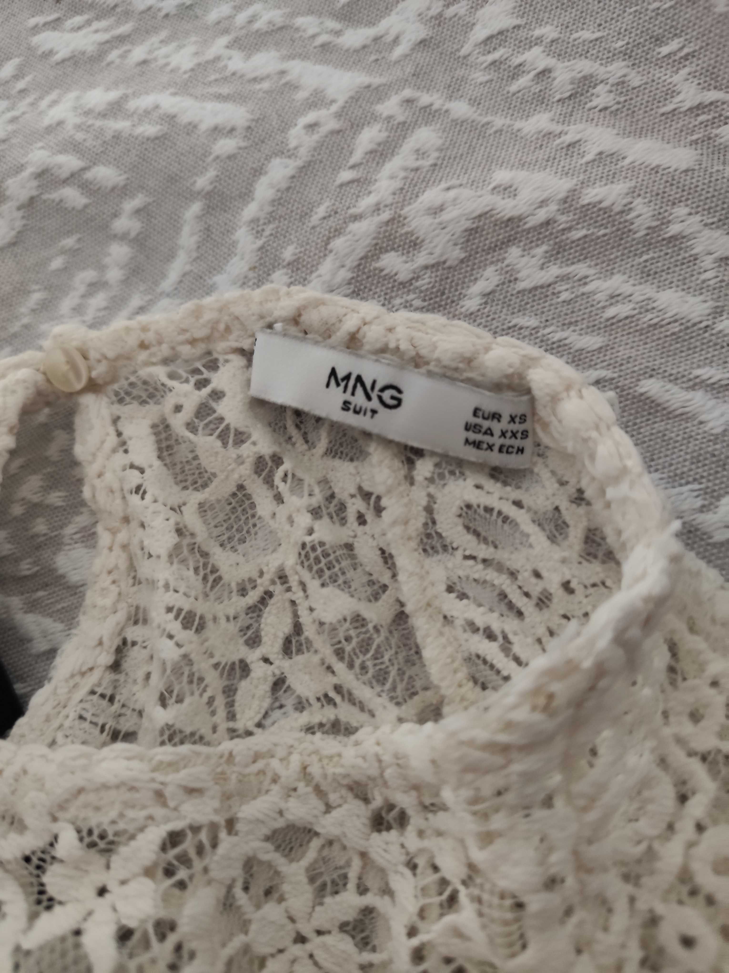 Blusa de renda branca