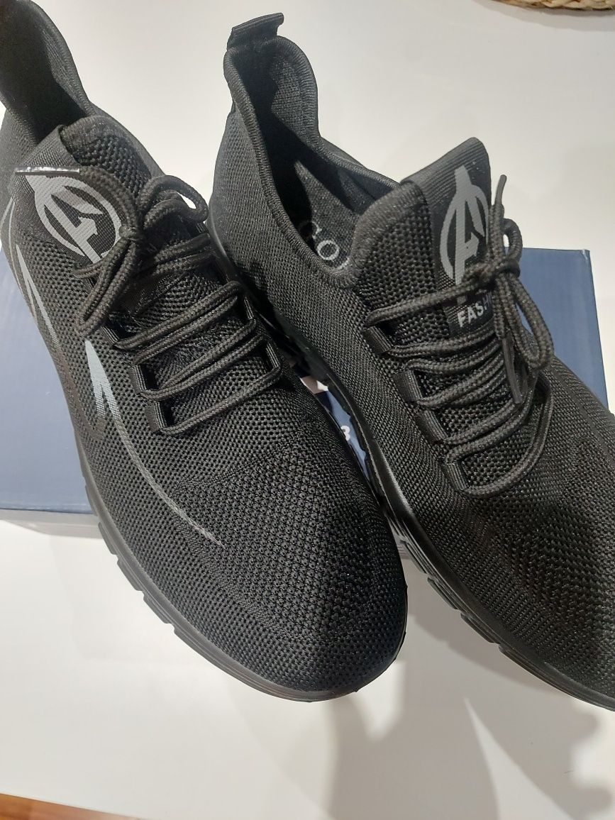 Buty męskie sportowe 44