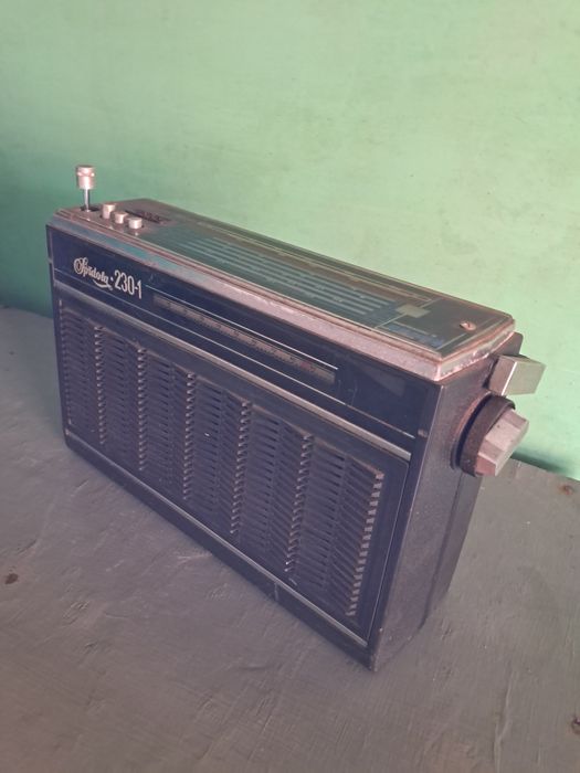 Радиоприемник  spidola-230-1