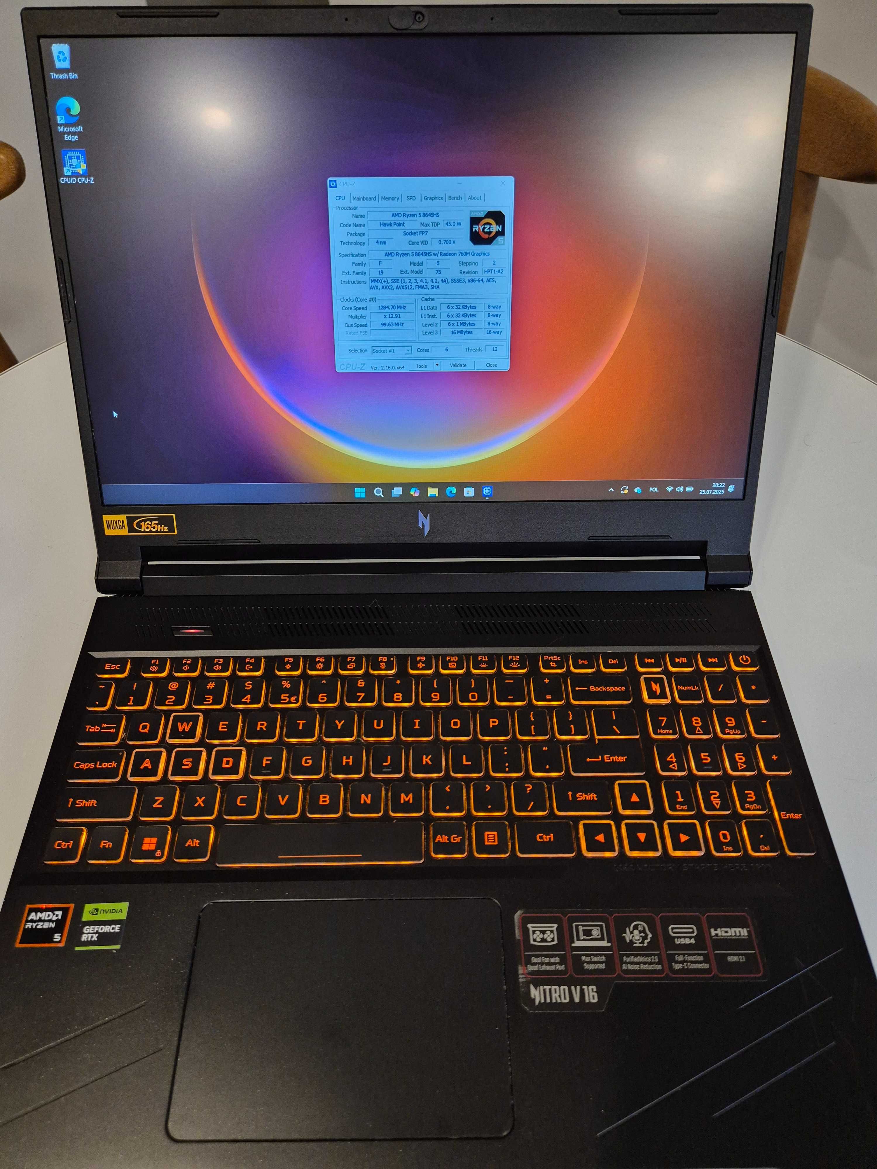 Laptop Acer Nitro V16 Ryzen 5 8645HS / 32GB DDR5 / RTX 4050 / 1TB SSD