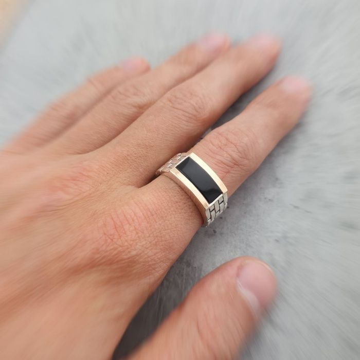 Чоловіча срібна печатка з оніксом та золотом перстень каблучка