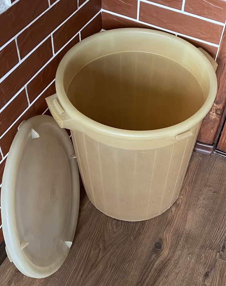 Бочка капроновая 50л. с крышкой