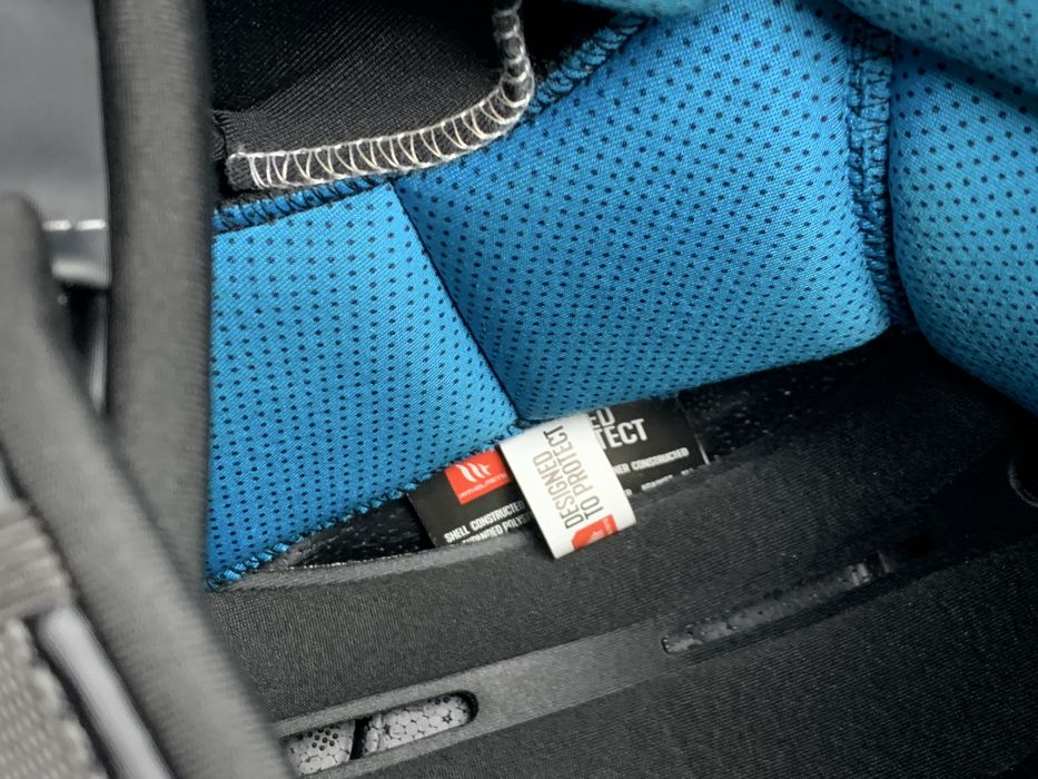 Мото шлем MT Stinger 2 размер S новый