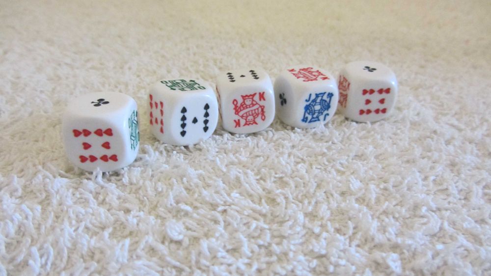 5 dados de poker