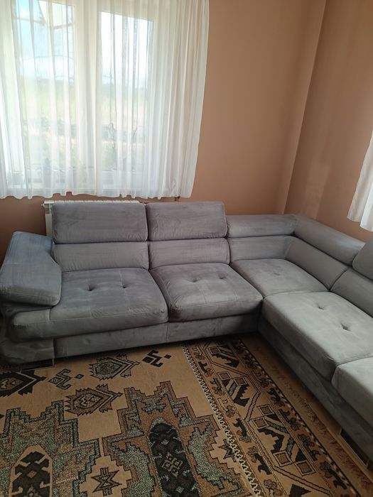 Narożnik z funkcją spania, bardzo ładny, szary Welurowy,transport