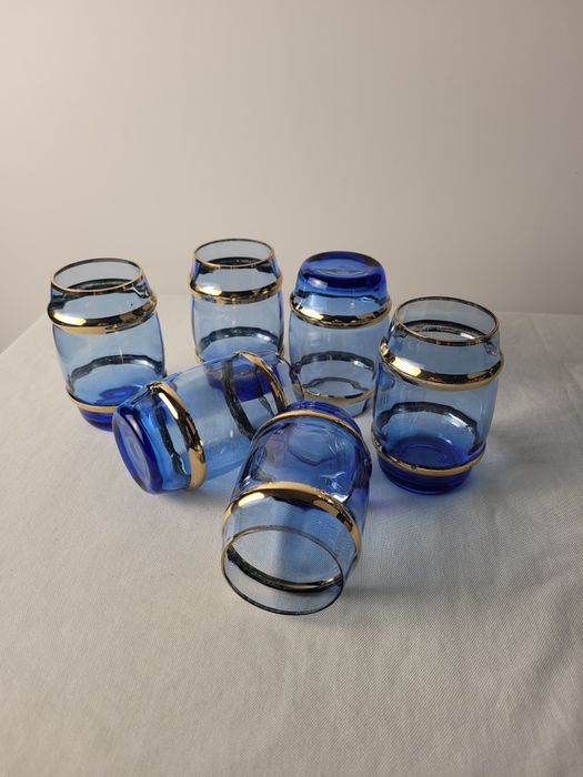 Zestaw 6 szklanek do napojów niebieskie szkło vintage
