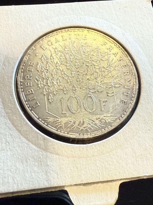 Moeda 100 Francos prata 1982