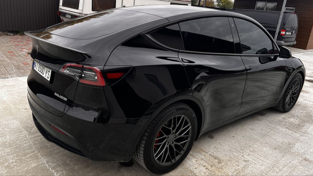 Tesla Model Y 2021год