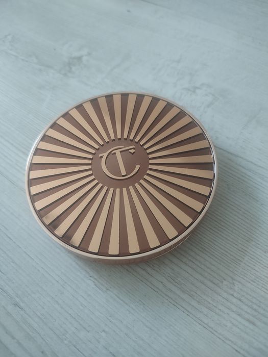 Charlotte Tilbury Beautiful Skin Sun-Kissed Glow Bronzer