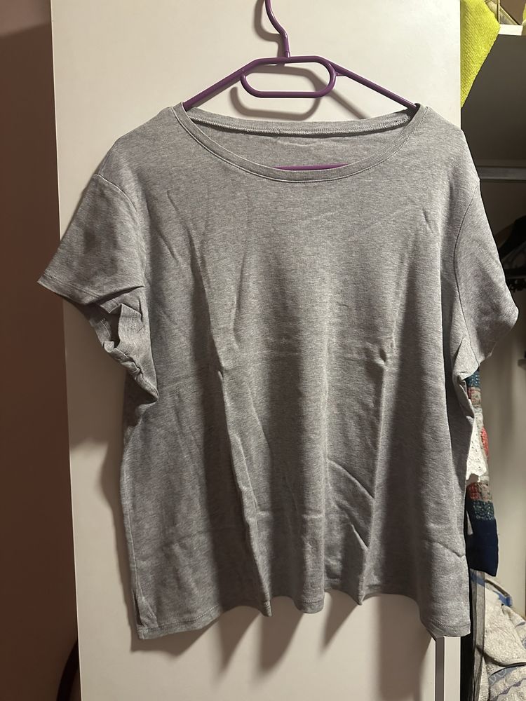 szary t-shirt bez nadrukow