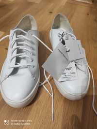Buty damskie białe skórzane Reserved