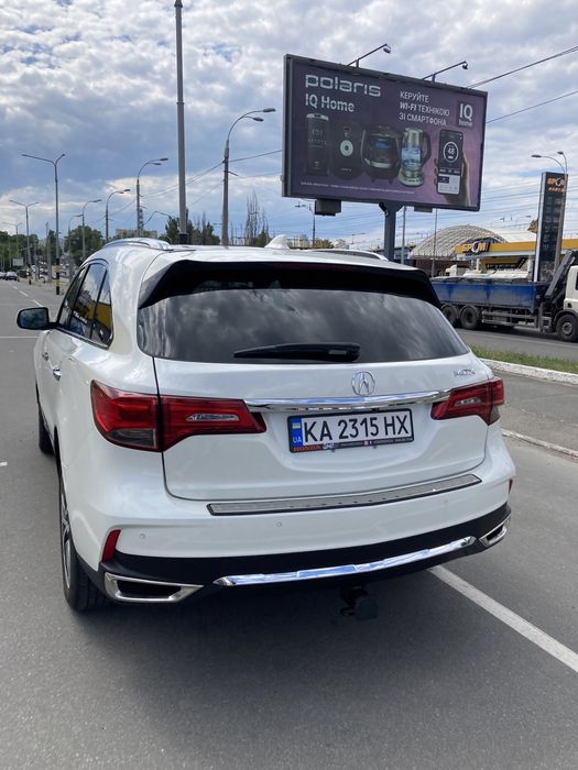 Автомобиль acura mdx