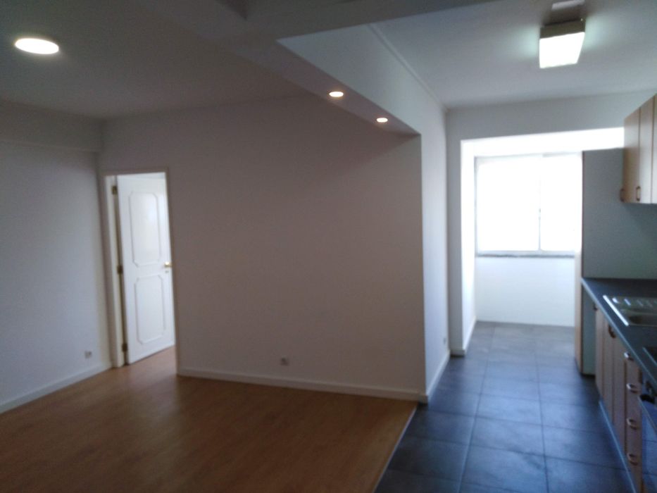 Apartamento T2 em Linda a Velha