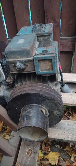 Silnik i wałek do krajzegi