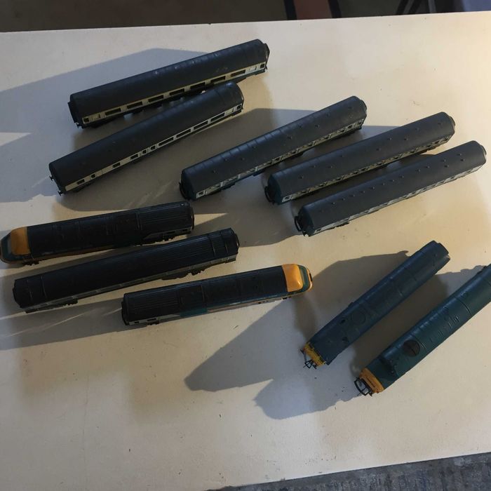 FLEISCHMANN Hornby e  Airfix