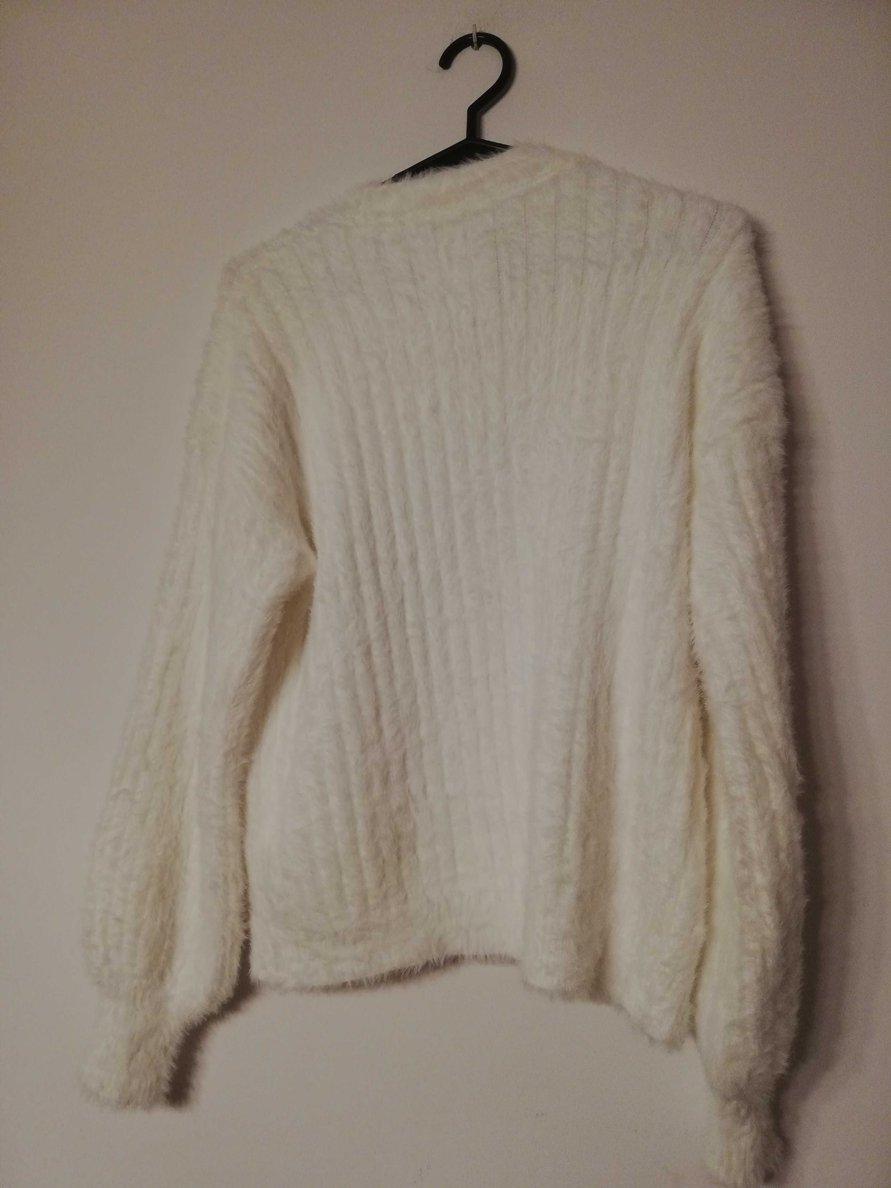 Alpaka biały sweterek uni
