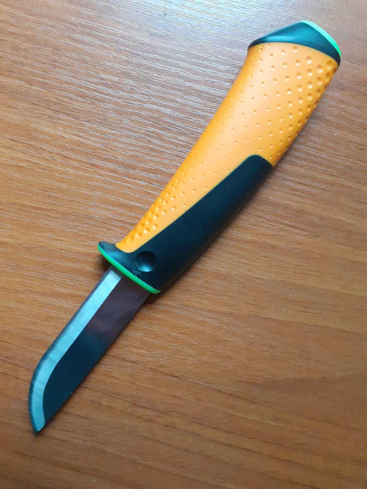 ніж для важких робіт з точилкою Fiskars