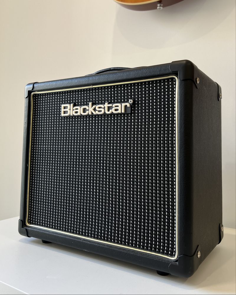 Amplificador valvulado Blackstar HT-1R
