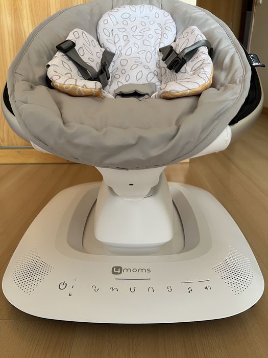 Espreguiçadeira 4Moms Mamaroo 5 com redutor