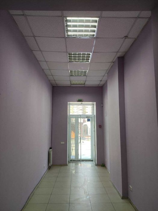 Здам в оренду ( Продажа) нежитлове приміщення Троїцька 26.
