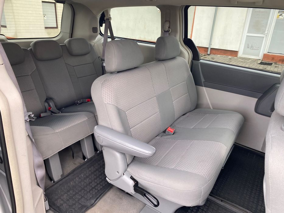 Chrysler Town & Country LPG Xenon 7 miejsc zadbany
