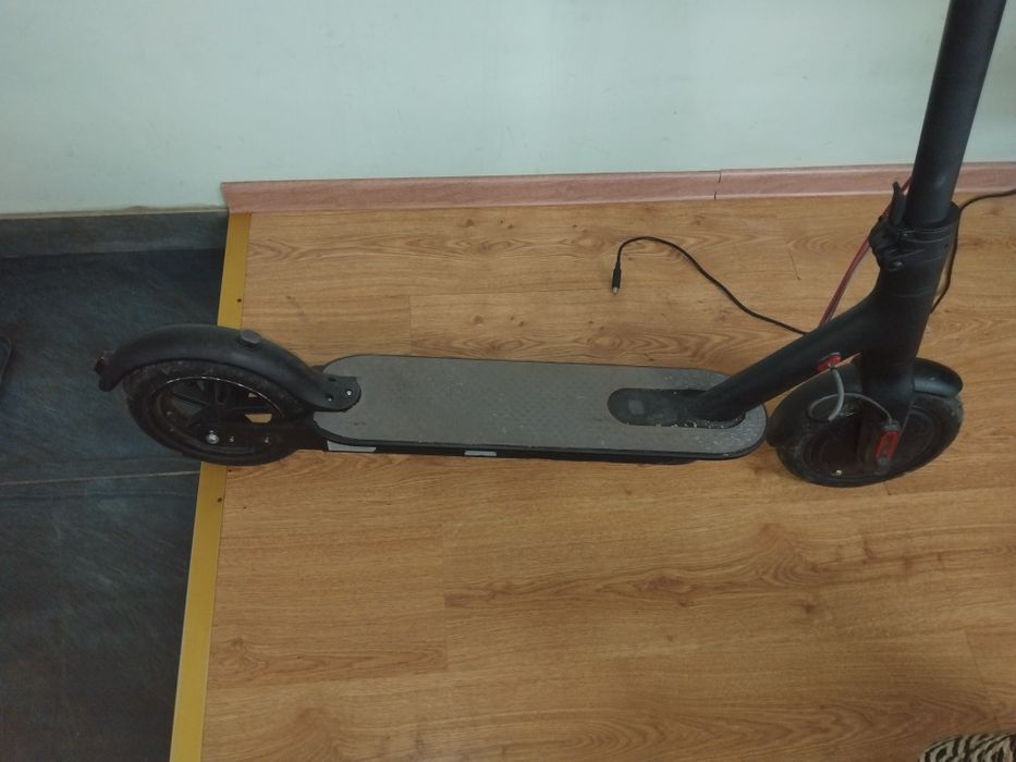 Електросамокат Xiaomi m365