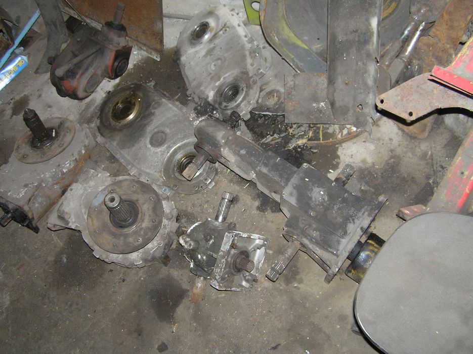 Claas RU 450  запасні частини (редуктори)