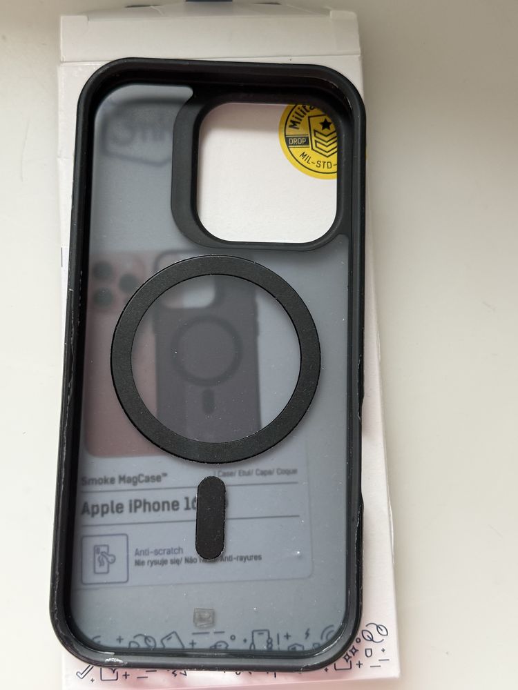 Iphone 16 pro case smoke magsafe czarny