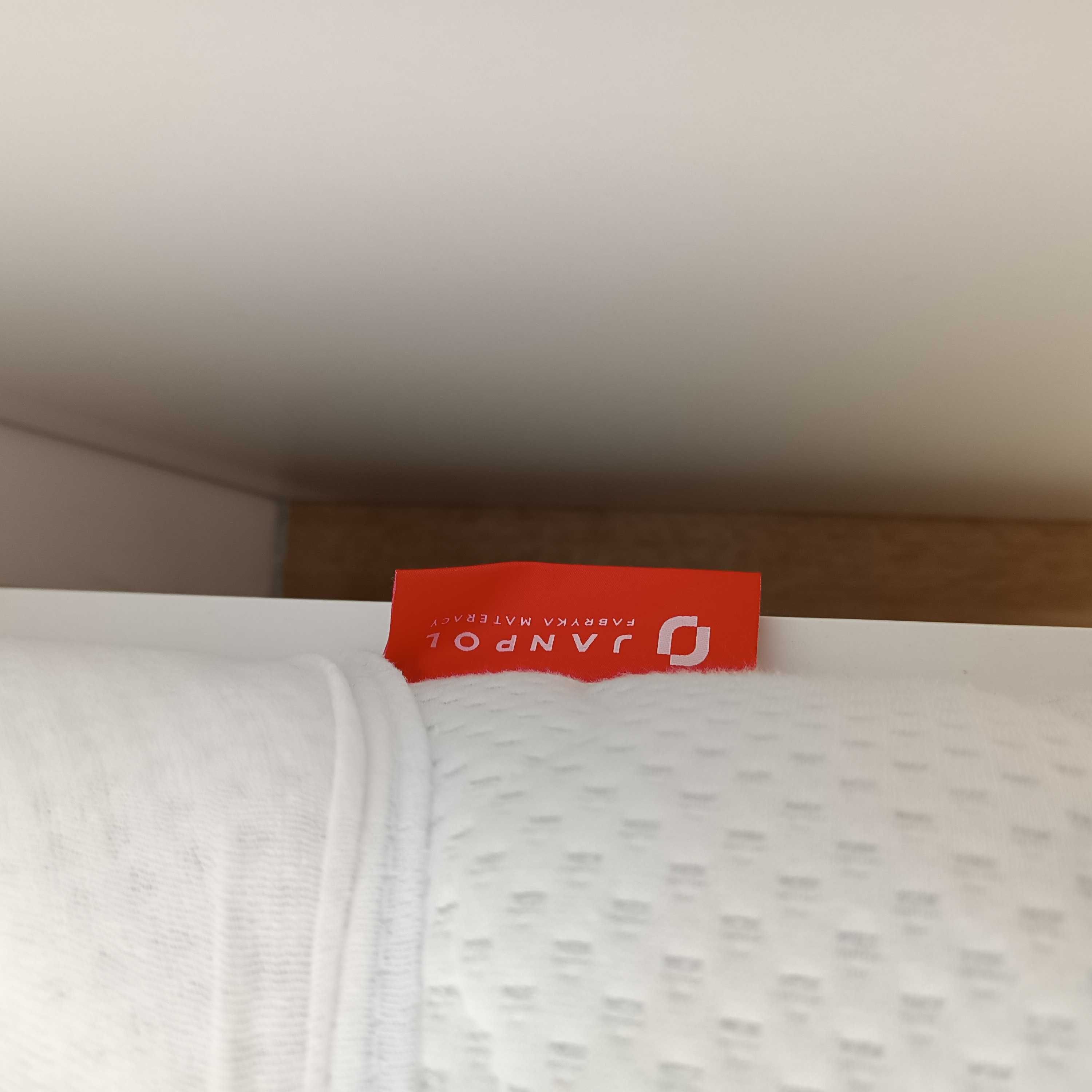 Łóżko 160x200 z pojemnikiem  + materac Janpol + szafka nocna