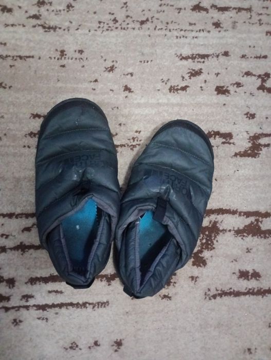 Продам слипоны north face 43р.