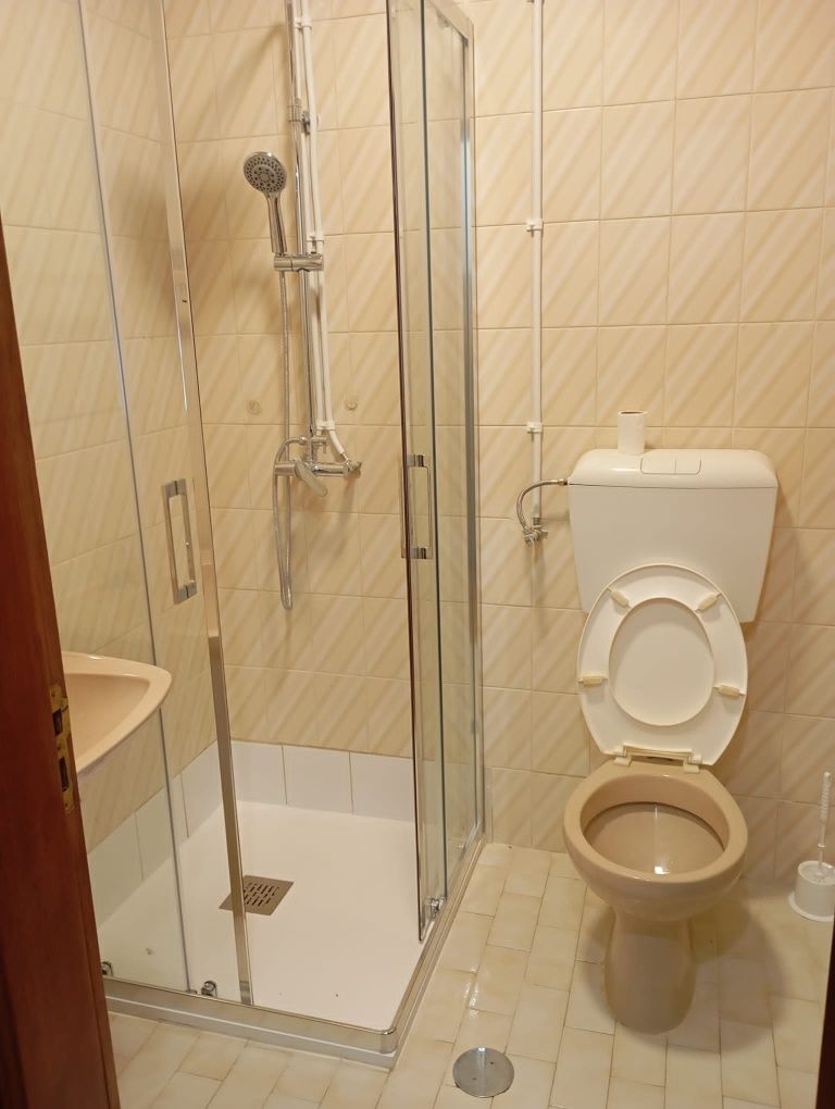 Arrendo Quarto Mobilado