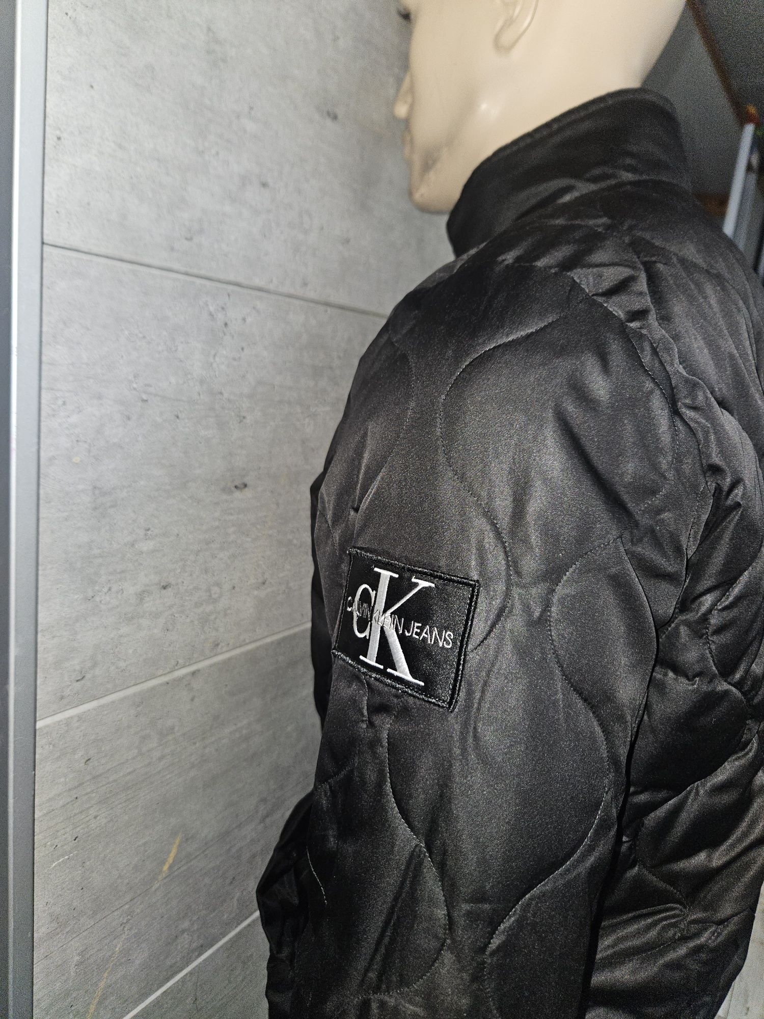 Kurtka meska bomberka zimowa Oryginalna Calvin Klein rozmiar L